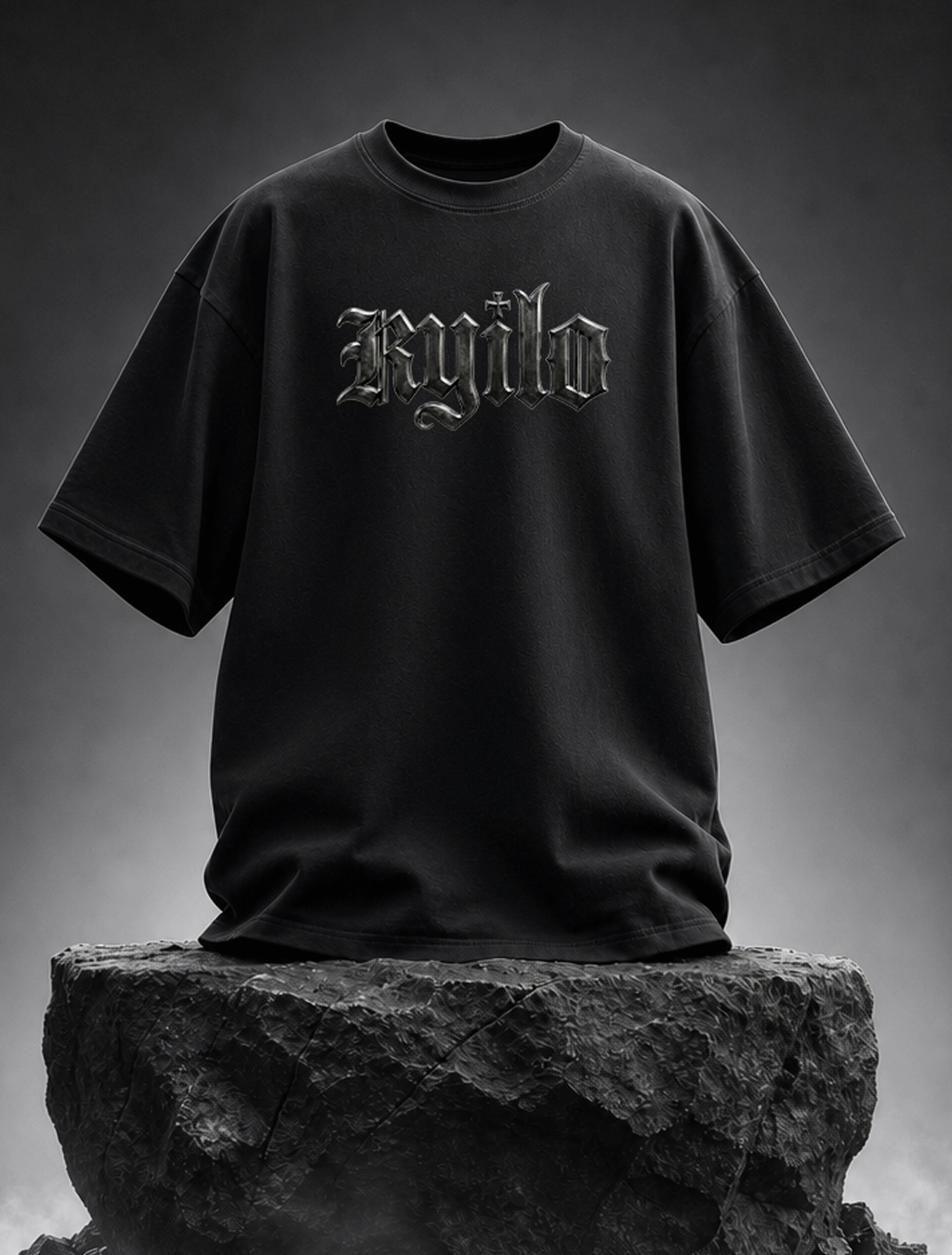 Ryilo Gothic Logo Oversized Tee